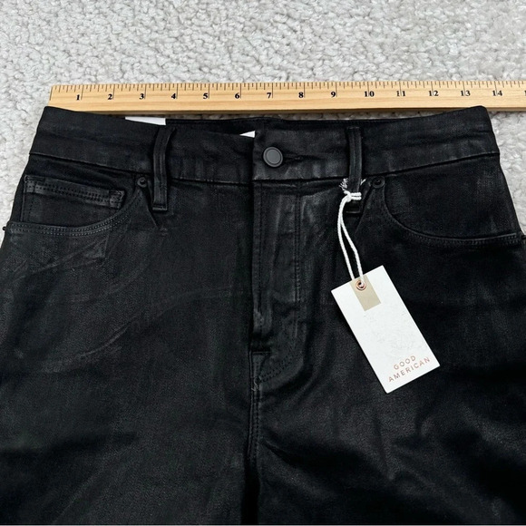 Good American | Good Straight Coated in Black. GS001T. 6 / 28 . 26.5” inseam - Picture 13 of 16